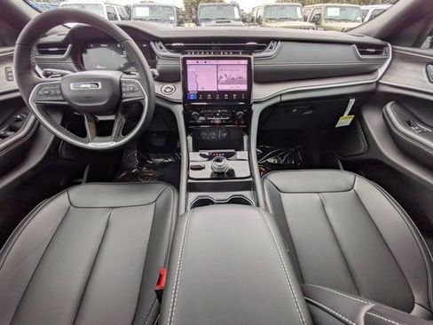 New 2025 Jeep Grand Cherokee L Limited w/ Black Appearance Package image 13