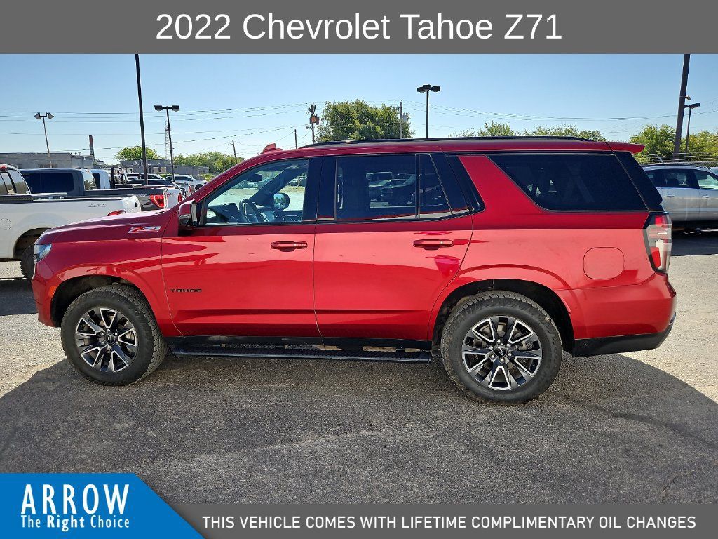 Used 2022 Chevrolet Tahoe Z71 w/ Luxury Package AWD/4WD image 7