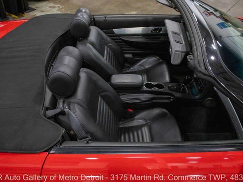 Used 2002 Ford Thunderbird Deluxe image 16