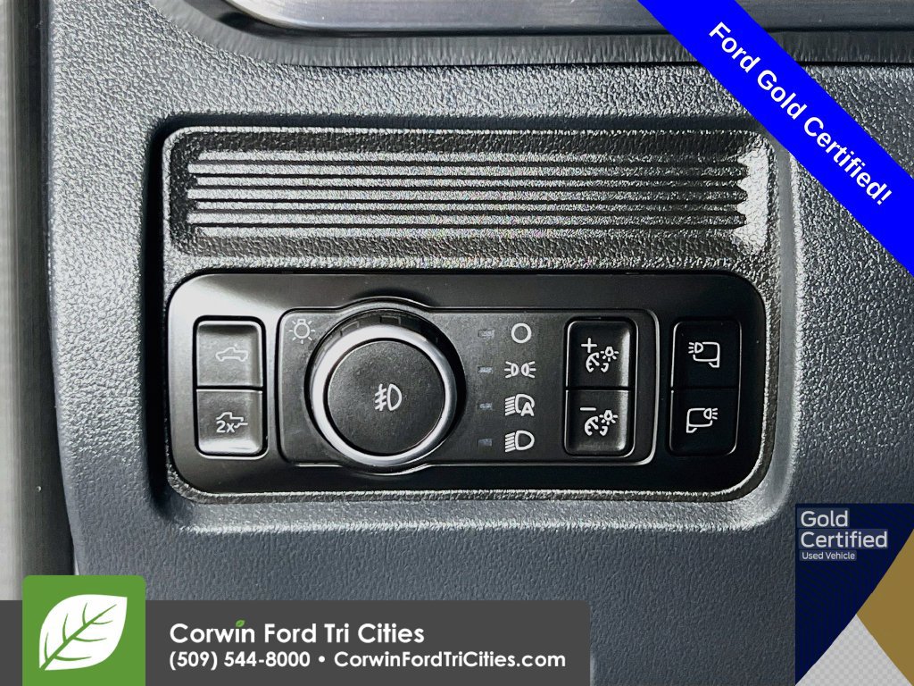 Used 2025 Ford F350 Lariat w/ Black Appearance Package AWD/4WD image 18