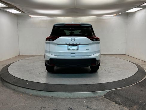 New 2026 Nissan Rogue SV image 4