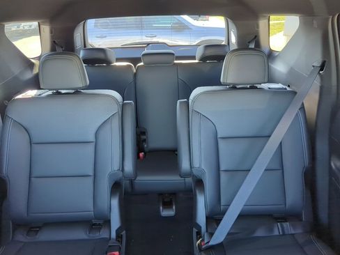 New 2026 Chevrolet Traverse LT w/ Enhanced Driving Package image 15