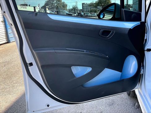 Used 2015 Chevrolet Spark LT image 22