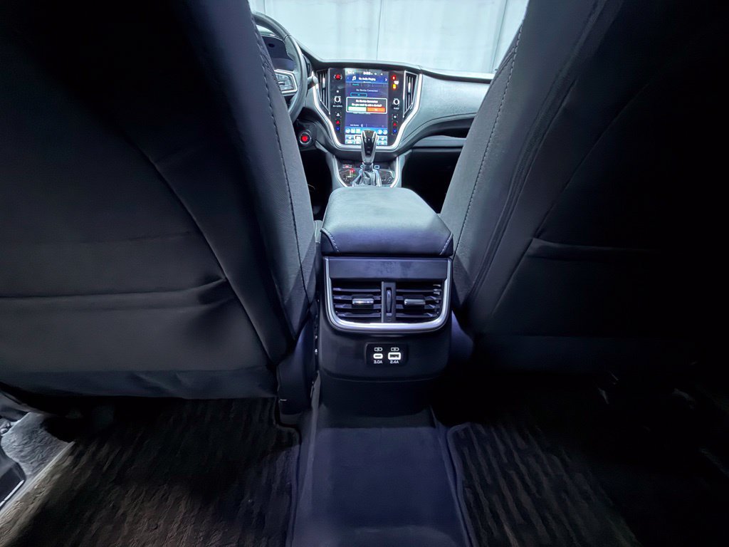 Certified 2025 Subaru Outback Premium AWD/4WD image 9