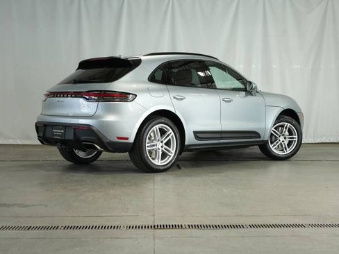 Certified 2025 Porsche Macan AWD/4WD image 7