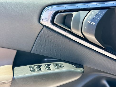 New 2025 BMW X3 xDrive30i image 17