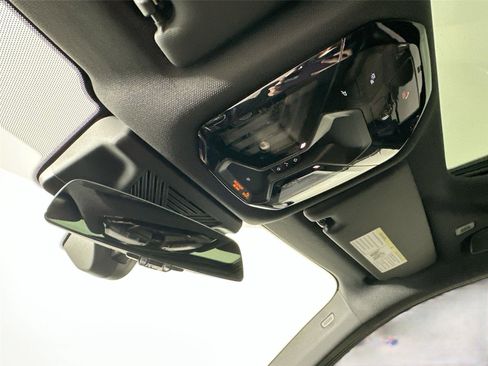 New 2026 BMW 530i xDrive w/ Premium Package AWD/4WD image 21