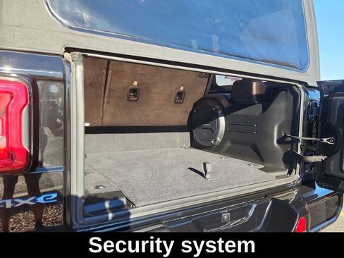 Used 2024 Jeep Wrangler High Altitude image 14