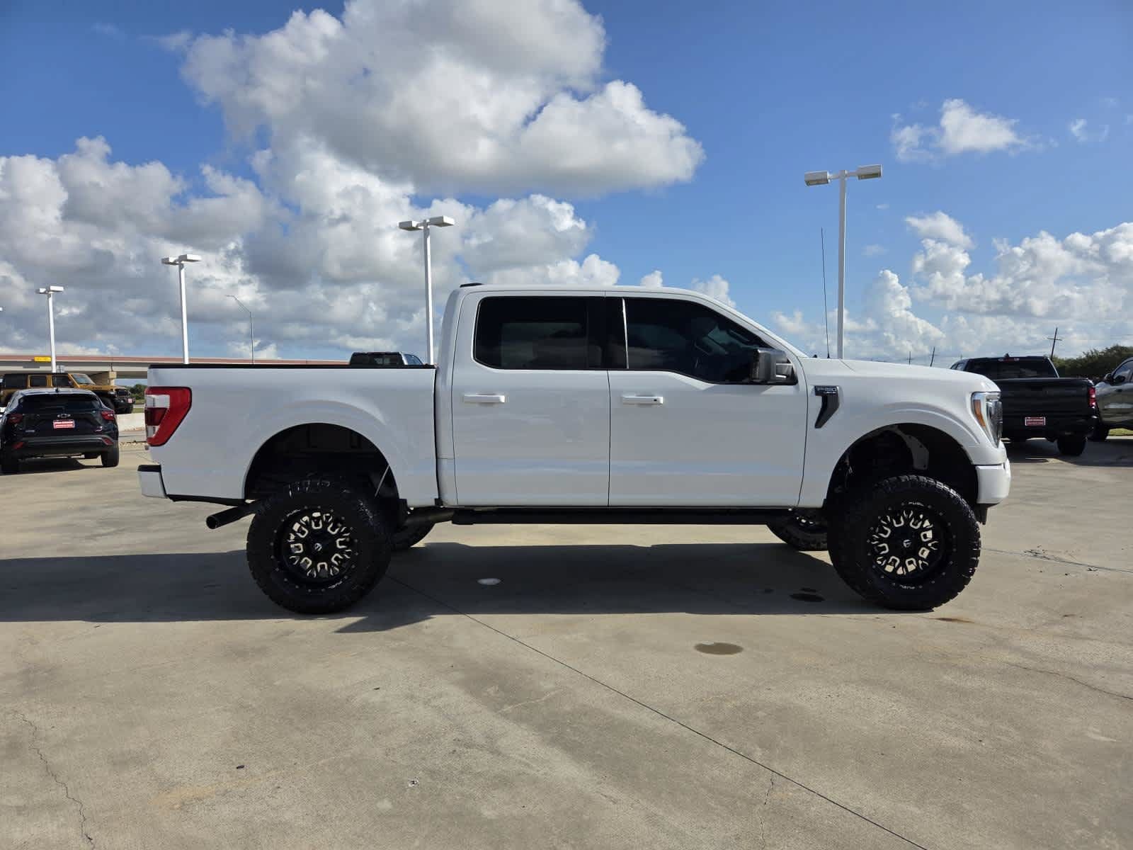 Used 2021 Ford F150 Lariat w/ Equipment Group 502A High AWD/4WD image 6