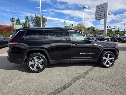 Certified 2021 Jeep Grand Cherokee L Limited image 4