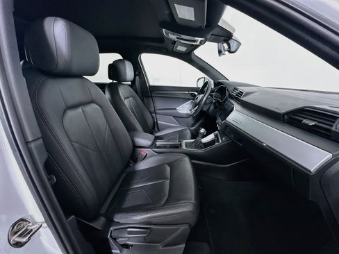 Used 2019 Audi Q3 2.0T Premium AWD/4WD image 32