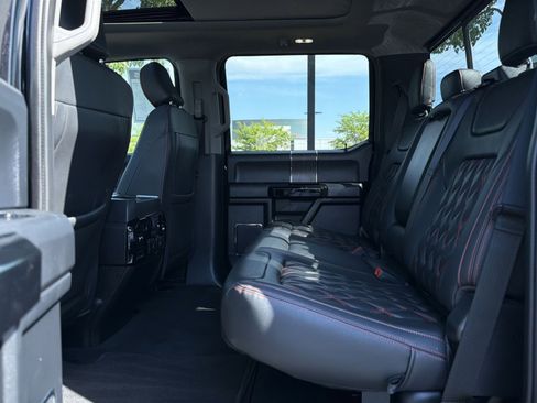 Used 2021 Ford F250 Lariat w/ Lariat Ultimate Package AWD/4WD image 31