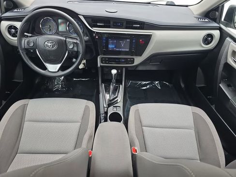 Used 2018 Toyota Corolla LE FWD image 9