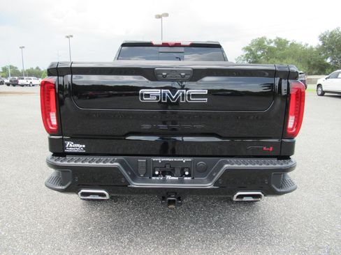 New 2026 GMC Sierra 1500 AT4 w/ AT4 Premium Package AWD/4WD image 6