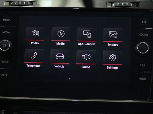 Used 2019 Volkswagen GTI SE FWD image 21