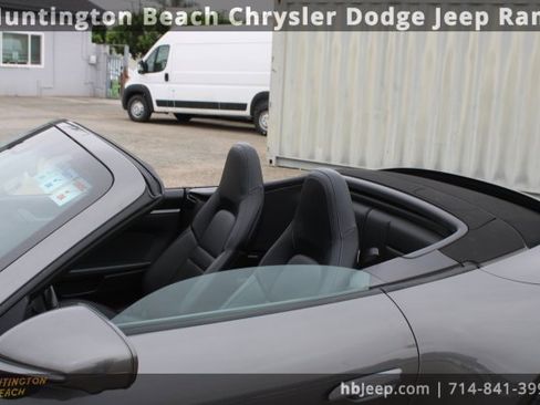 Used 2021 Porsche 911 Carrera w/ Premium Package image 9