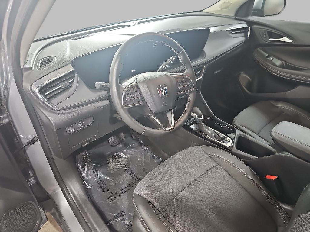 Used 2025 Buick Encore GX Preferred w/ Comfort Package FWD image 19