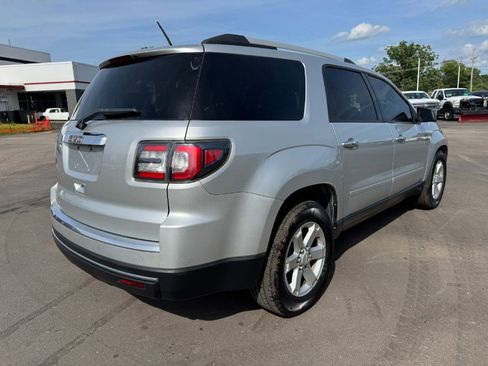 Used 2016 GMC Acadia SLE FWD image 5