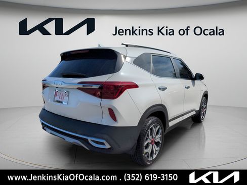 Certified 2023 Kia Seltos SX AWD/4WD image 4