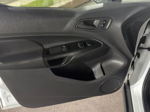 Used 2017 Ford Transit Connect XL image 12