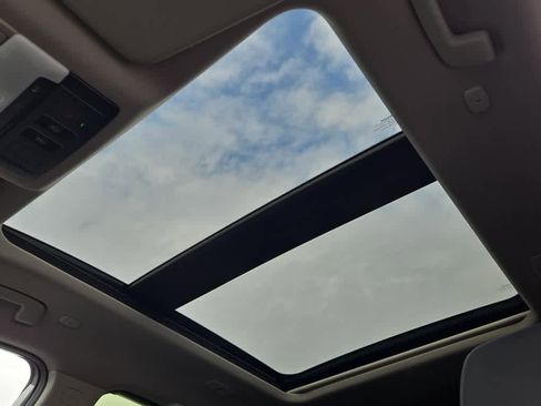 Used 2023 Nissan Rogue SL image 12