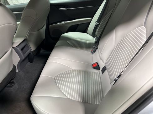 Used 2024 Toyota Camry SE image 24