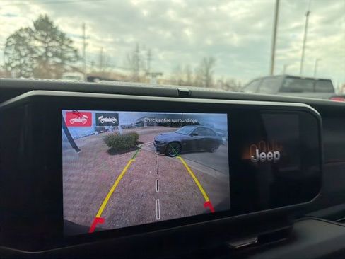 Used 2024 Jeep Wrangler Unlimited Rubicon 392 AWD/4WD image 16