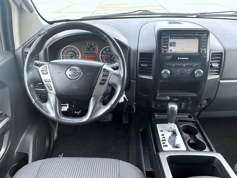 Used 2015 Nissan Titan SV w/ SV Value Truck Package image 12