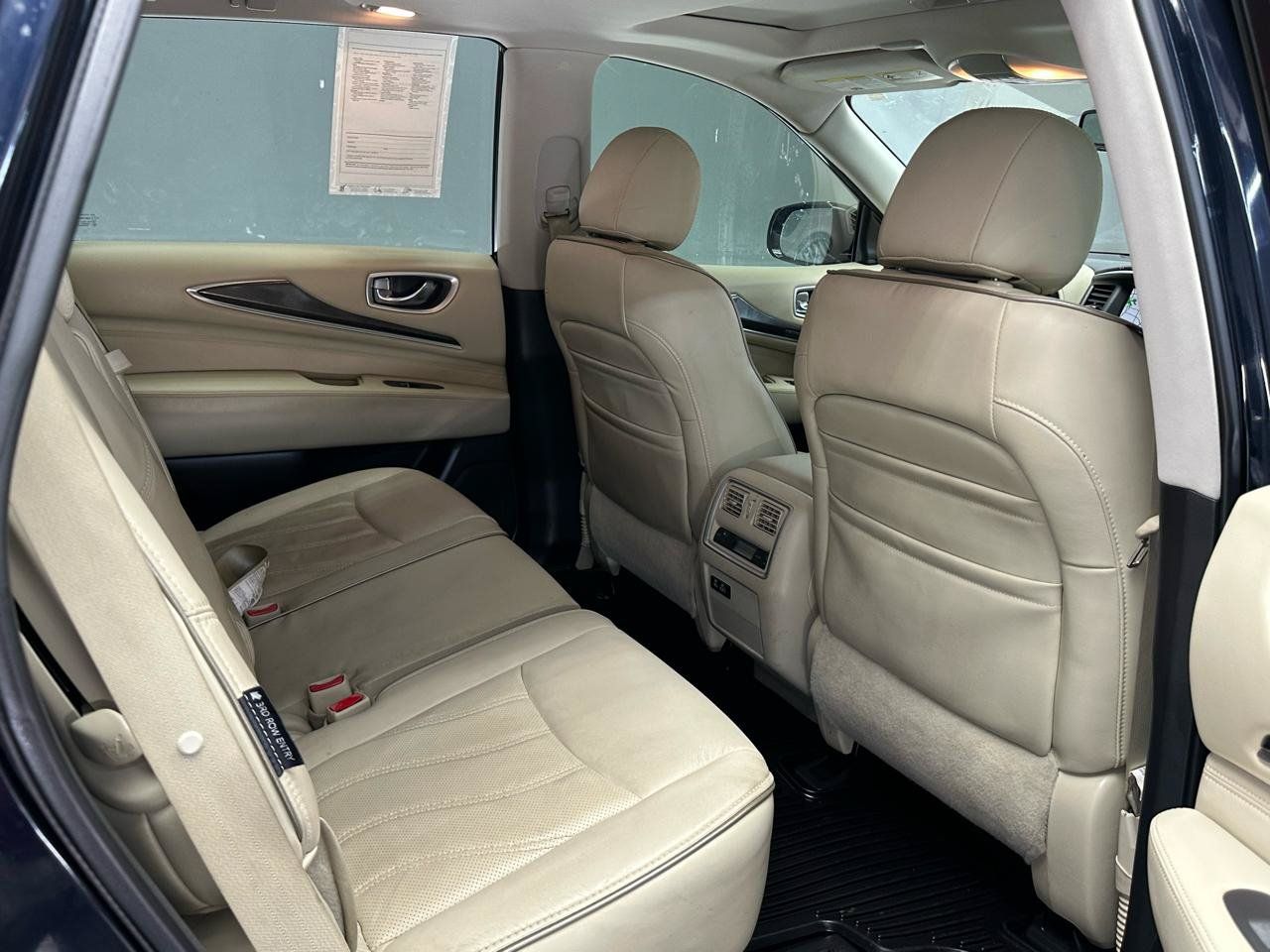 Used 2020 INFINITI QX60 Luxe w/ Essential Package FWD image 9