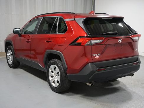 Used 2020 Toyota RAV4 LE image 6