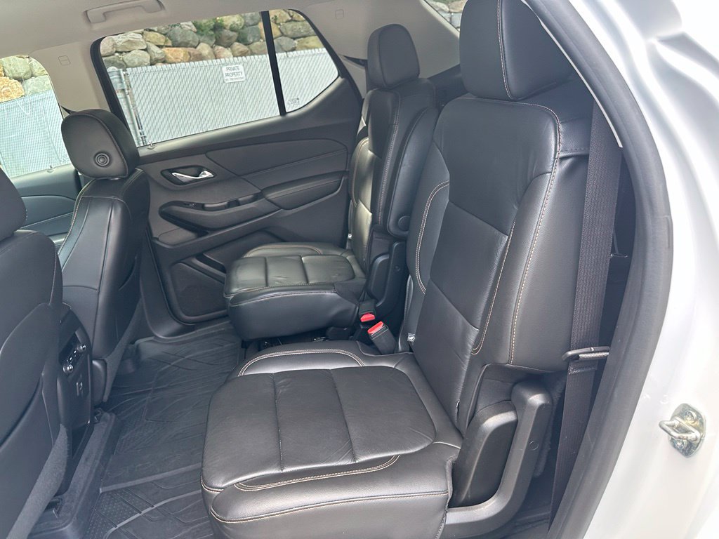 Used 2020 Chevrolet Traverse LT w/ LPO, Floor Liner Package AWD/4WD image 21
