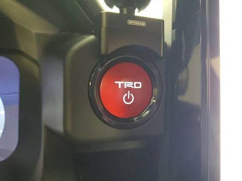 Used 2024 Toyota Tacoma TRD Pro AWD/4WD image 31