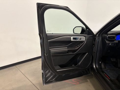 Used 2020 Ford Explorer ST w/ ST Street Pack AWD/4WD image 11