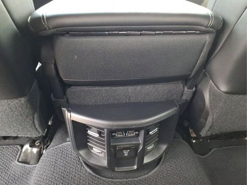 Used 2024 RAM 2500 Laramie AWD/4WD image 19