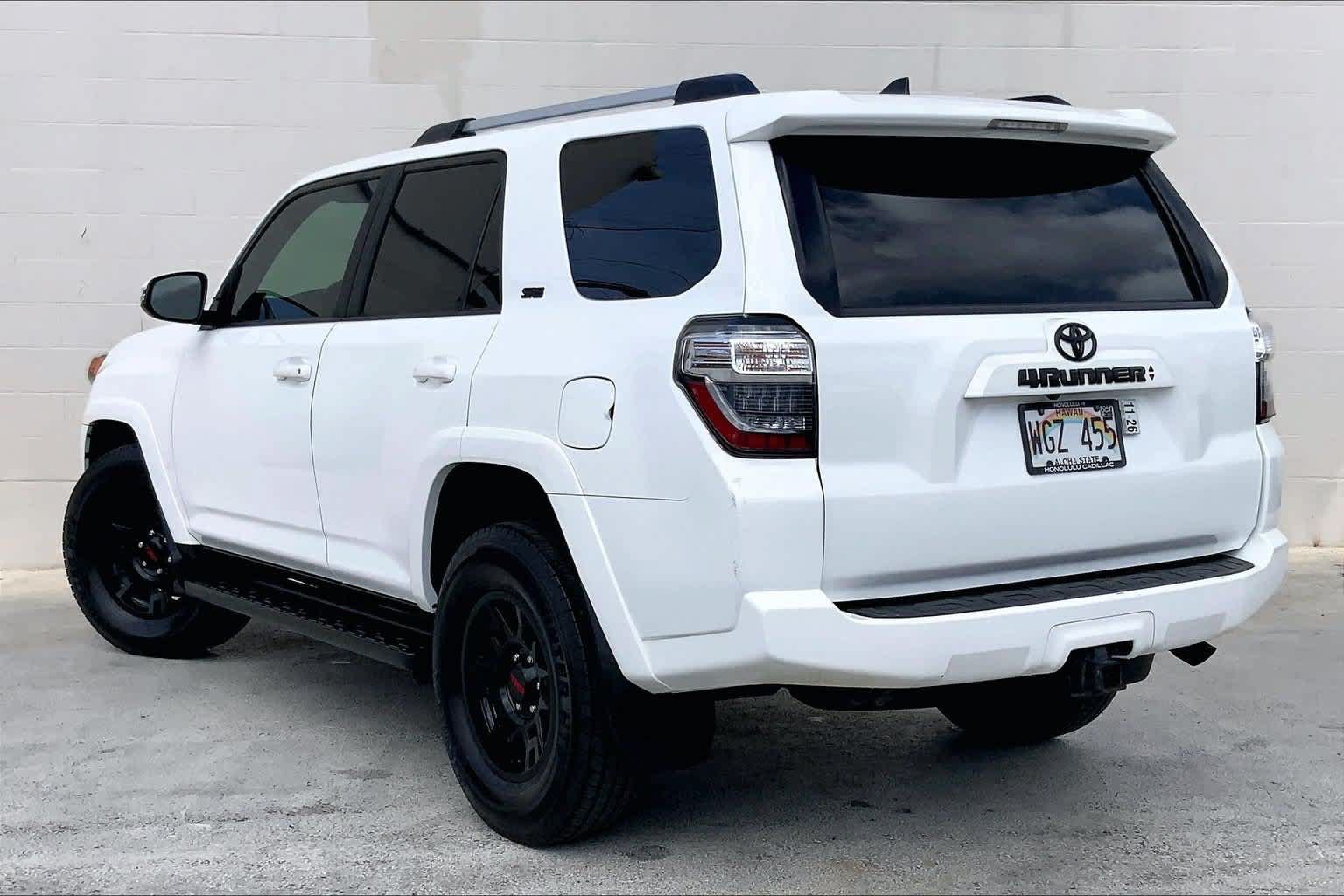 Used 2022 Toyota 4Runner SR5 Premium RWD image 4