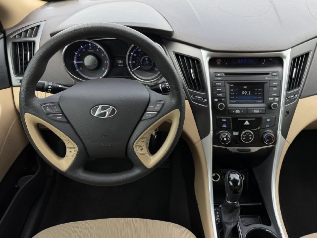 Used 2014 Hyundai Sonata GLS w/ Popular Equipment Group 2 FWD image 12