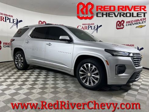 Used 2022 Chevrolet Traverse Premier image 1
