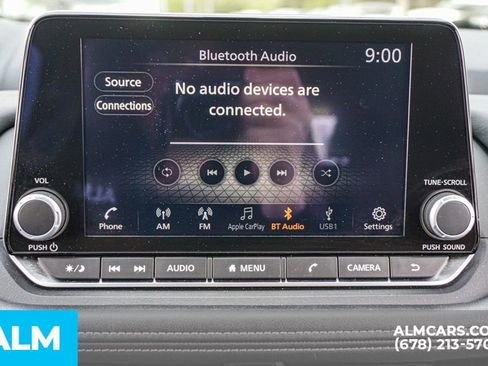 Used 2025 Nissan Rogue SV image 36