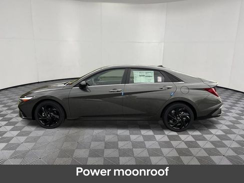New 2026 Hyundai Elantra SEL Sport Premium FWD image 3
