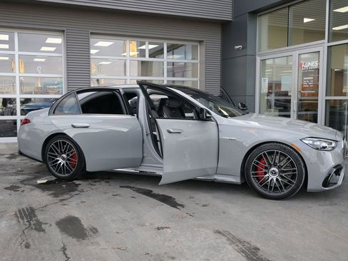 Used 2024 Mercedes-Benz S 63 AMG S w/ Rear Seat Package image 23