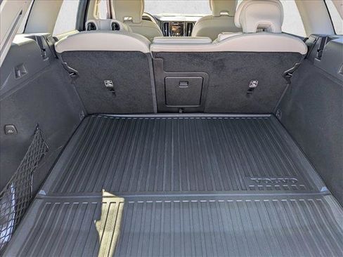 Used 2024 Volvo XC60 T8 Plus w/ Protection Package Premier AWD/4WD image 6