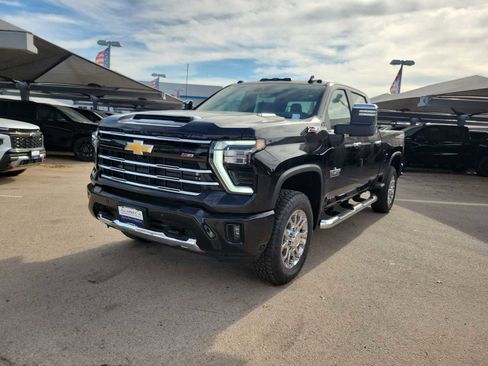 New 2026 Chevrolet Silverado 2500 LT w/ Z71 Chrome Sport Edition image 4