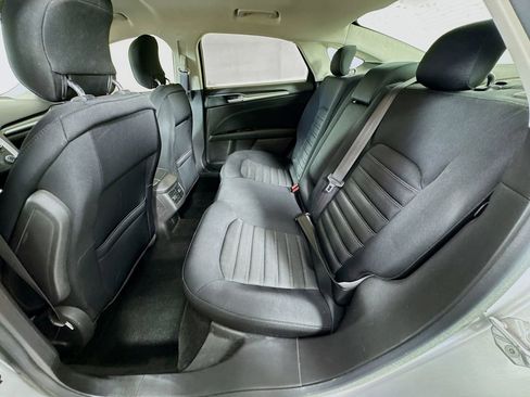 Used 2014 Ford Fusion SE image 26