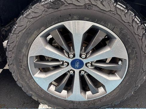 Used 2019 Ford F150 XL w/ Equipment Group 101A Mid AWD/4WD image 12