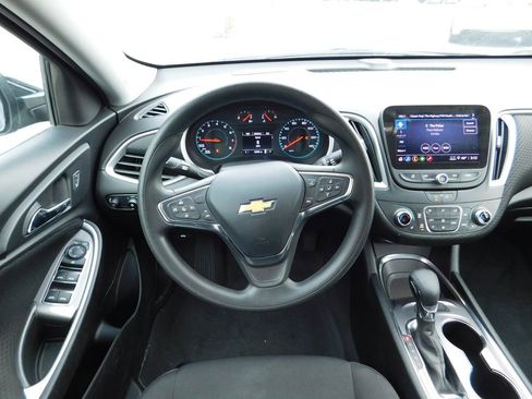 Used 2023 Chevrolet Malibu LT image 10