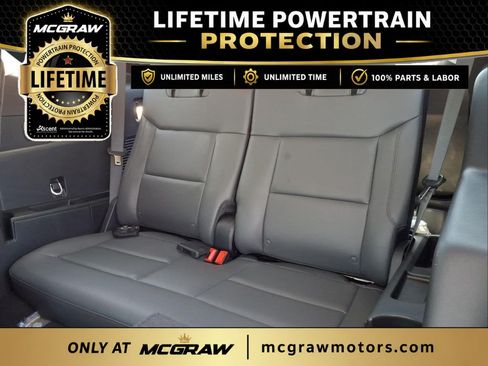 Used 2025 Ford Explorer Active w/ Active Comfort Package AWD/4WD image 15