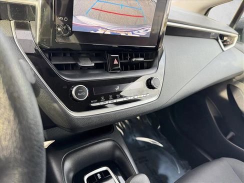 Used 2023 Toyota Corolla LE image 15