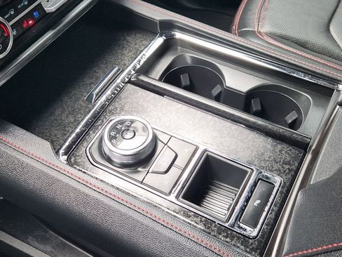 Used 2023 Ford Expedition Limited RWD image 20