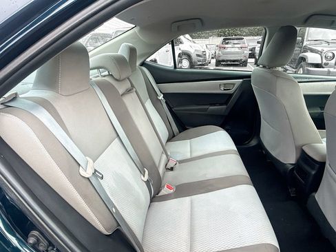 Used 2019 Toyota Corolla LE image 29