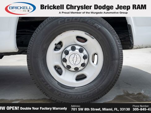Used 2017 Chevrolet Express 2500 RWD image 27